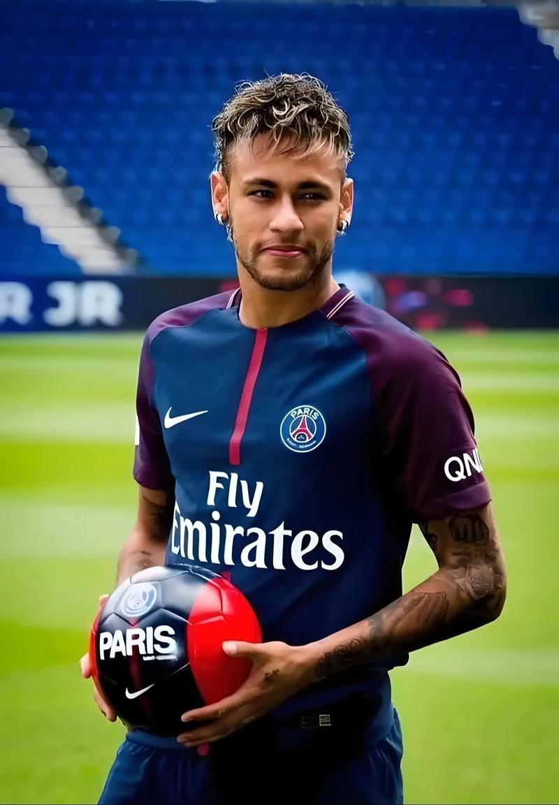 [德甲]克瑙夫穿裆球直塞 马尔穆什兜射破门