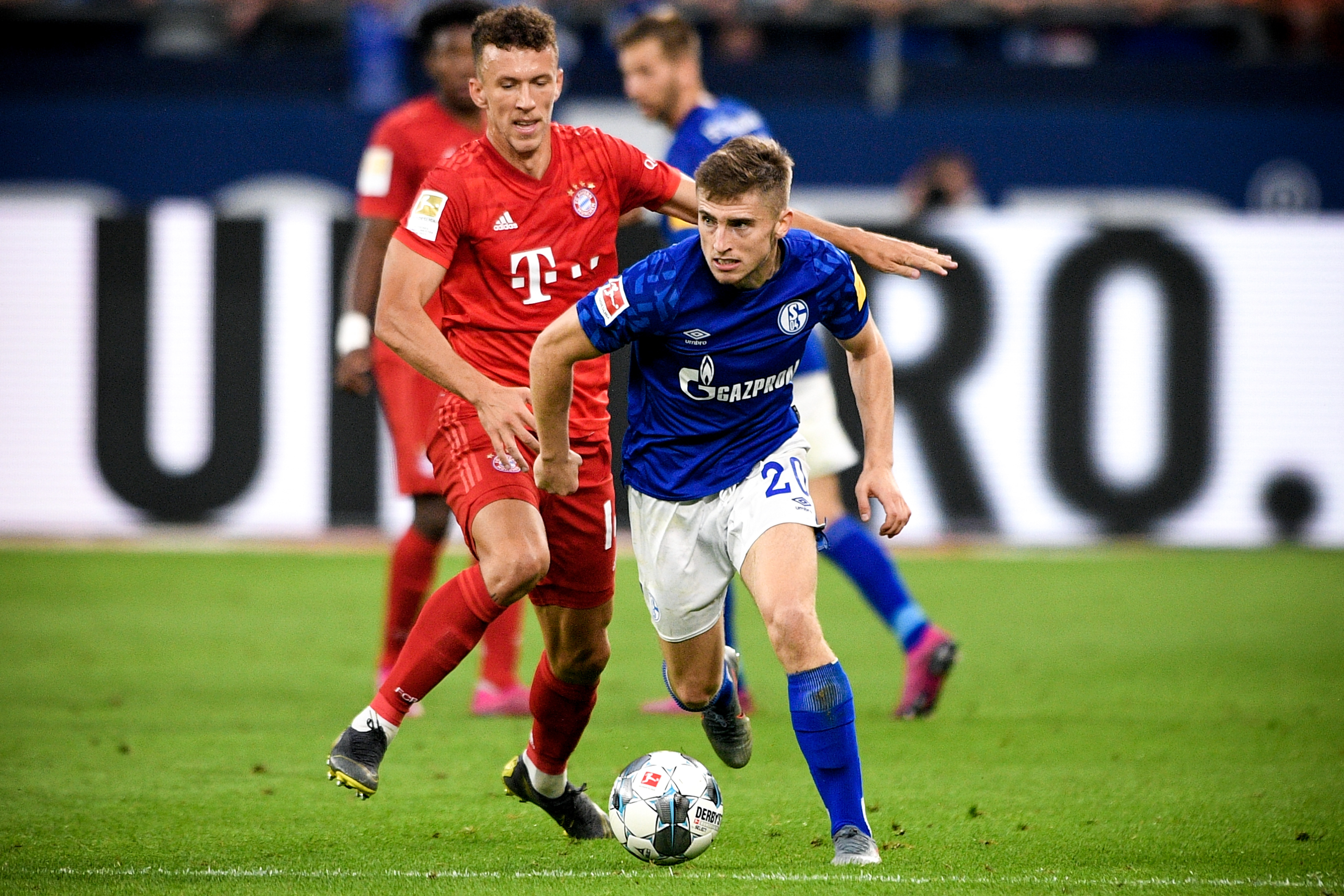 爆冷不敌TT后，OBGG显示教练nofe已经不在WBG战队列表