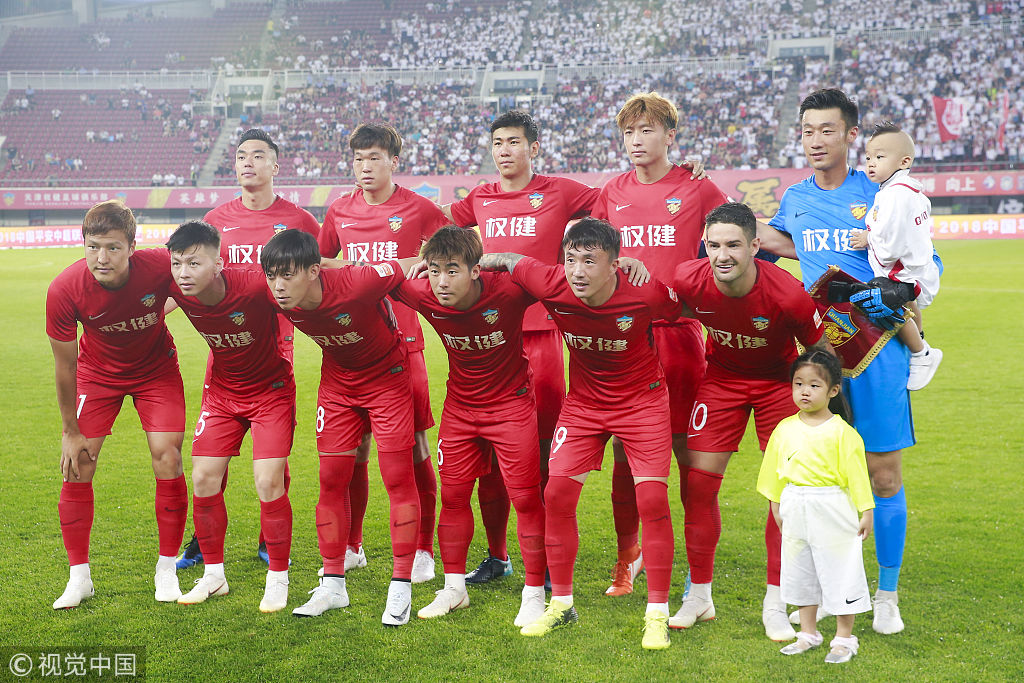 乔·马祖拉的“非法掩护”：裁判判罚再引争议，凯尔特人连失两场战绩受影响