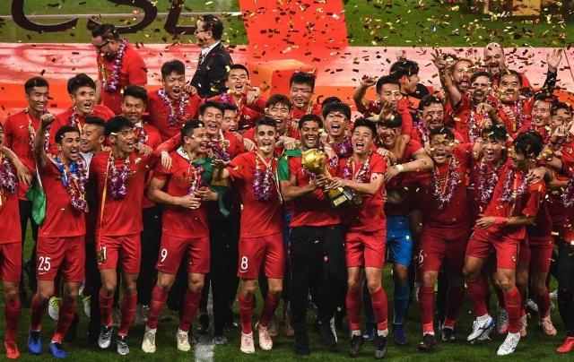 队报：AC米兰有望续约迈尼昂，守门员教练起到了很大的作用