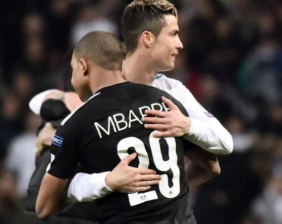 《以闪亮之名》3.0升级版全新傀儡之章版本今日开启，瓦解操纵，悸动新生！